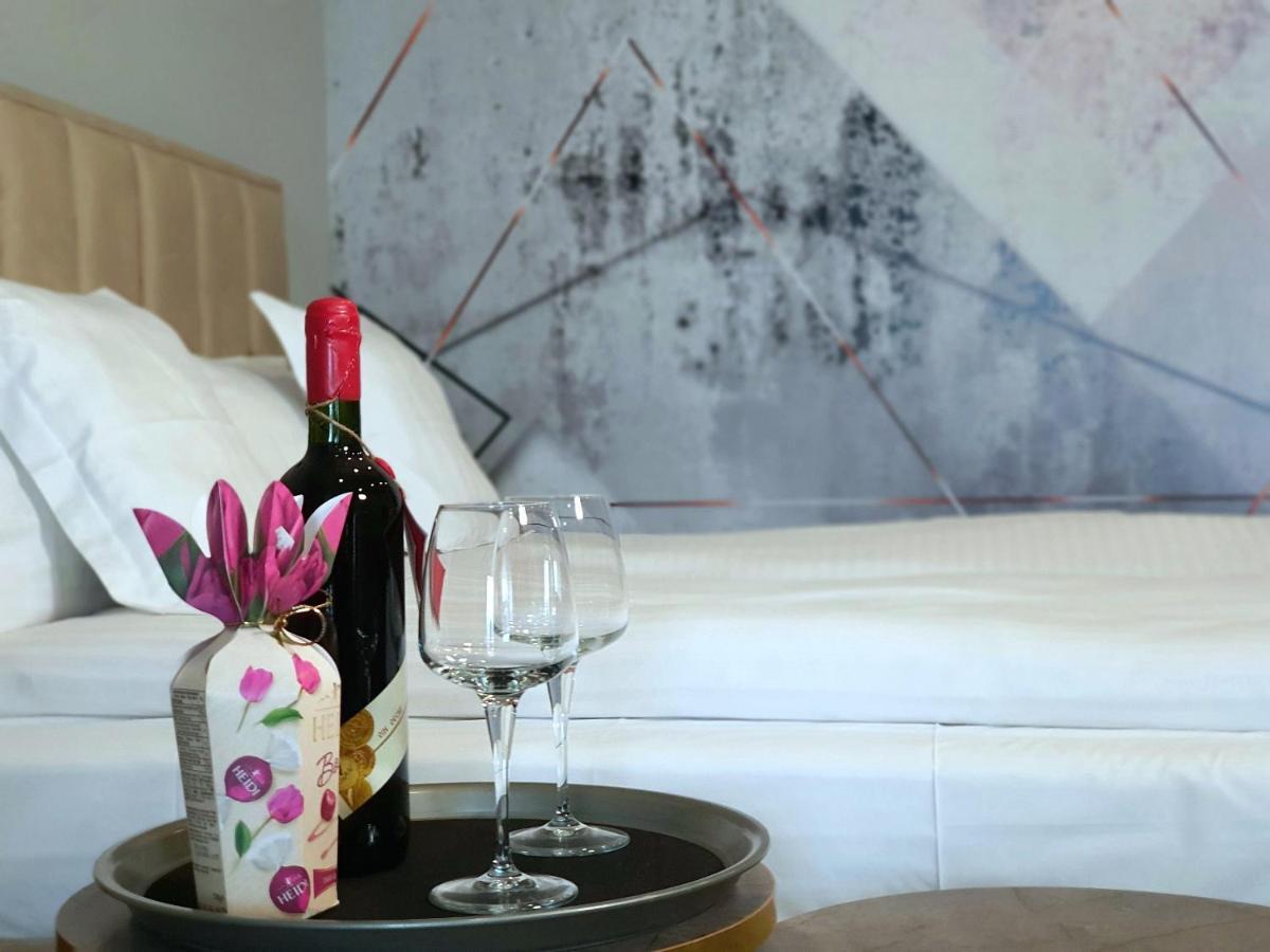 Eriss Studio Suite - Ozone Building Apartment Kaloşvar Dış mekan fotoğraf
